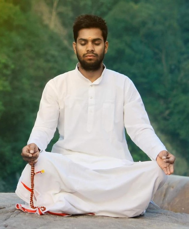 yoga teacher sandeep guru yogpeeth
